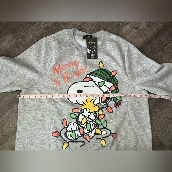 Peanuts Snoopy "Merry & Bright" Holiday Sweatshirt- Size 1X - Picture 5 of 6